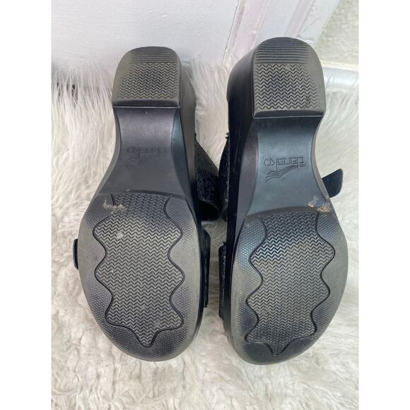 Dansko Women's 40 EU 9 US Black Embossed Strappy Slip-On Sandals - Picture 3 of 9